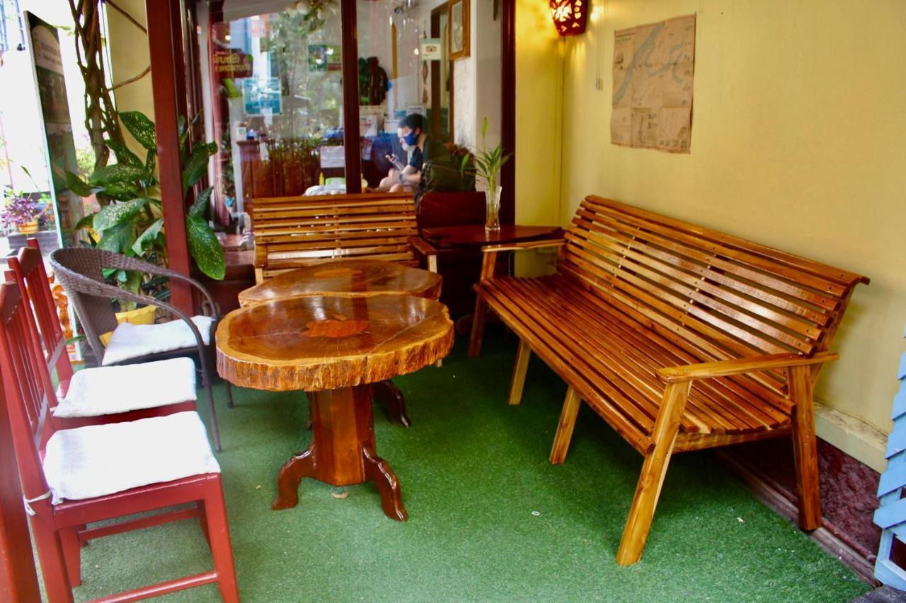 Apple Pensión Luang Prabang Exterior foto